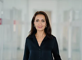 Sara Yussefi-Porschokuh is Chief People and Communications Officer.