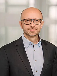 Christoph Kecher ist CTO der Viridium Gruppe. 