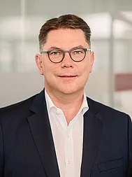 Tilo Dresig is CEO of Viridium Group.